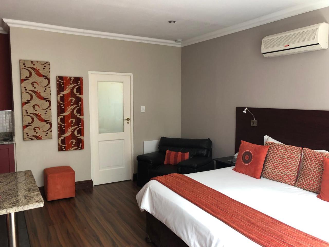 314 On Clark Guest House Pretoria Exterior photo