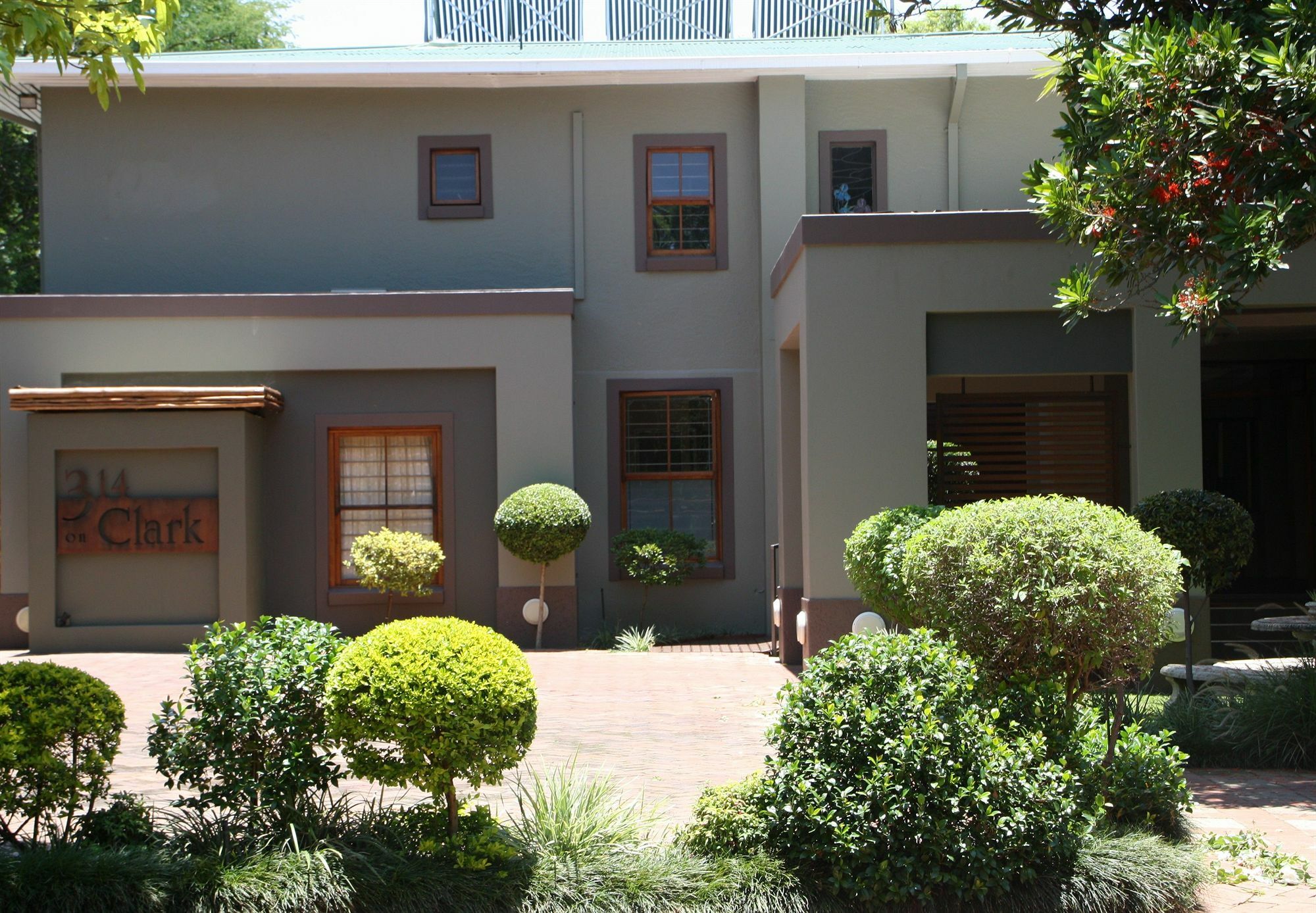 314 On Clark Guest House Pretoria Exterior photo